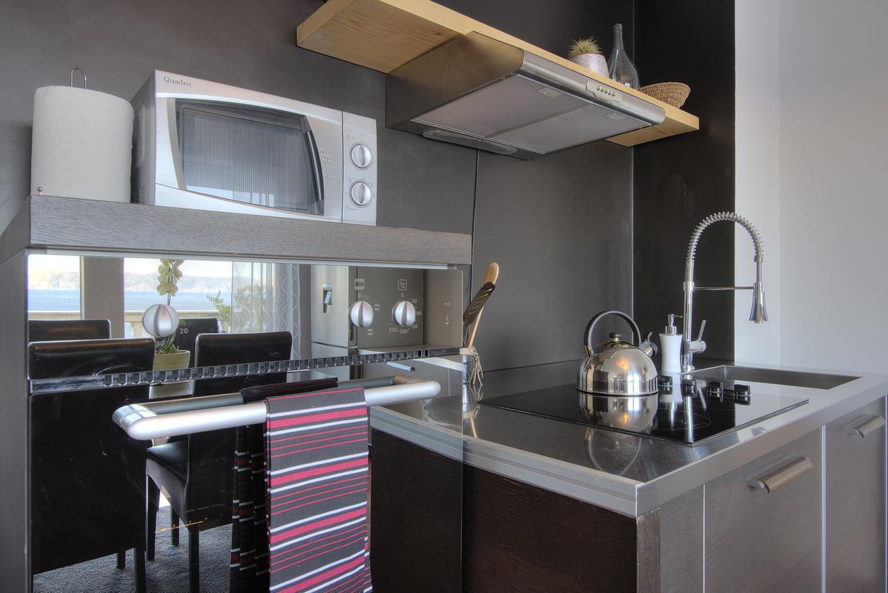 Apartments Lola Сен Екстериор снимка